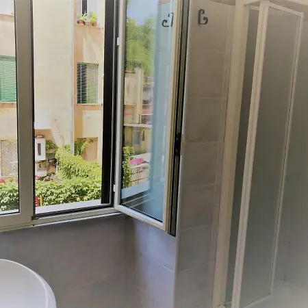 Al 138 Town House 3*